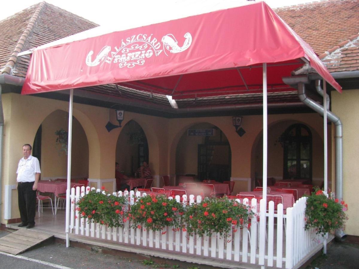 Halászcsárda-Panzió Körmend Exterior foto